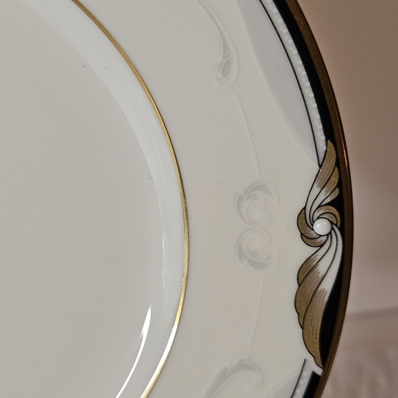 Nortitake Formal Bone China Ivory and Gold Trim Bread & Butter Plate Sunswept... - Picture 5 of 10